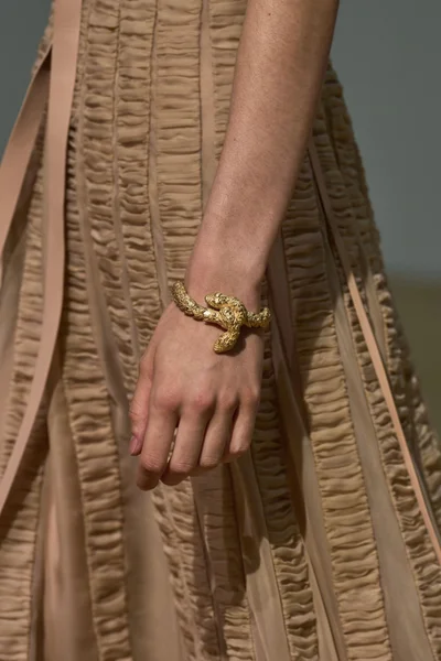 Look 177